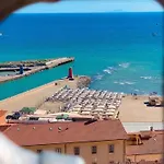Apartahotel Del Corso 3*